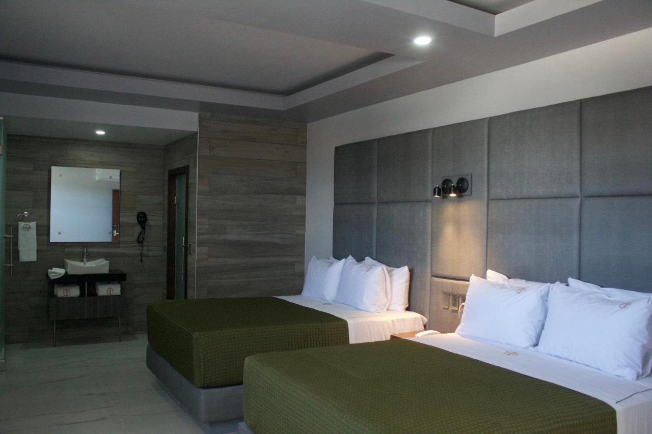 Hotel Grand One Plaza Tijuana Esterno foto