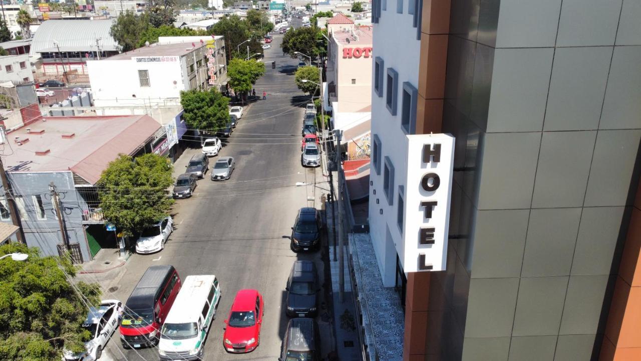 Hotel Grand One Plaza Tijuana Esterno foto