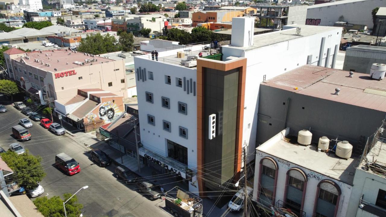 Hotel Grand One Plaza Tijuana Esterno foto