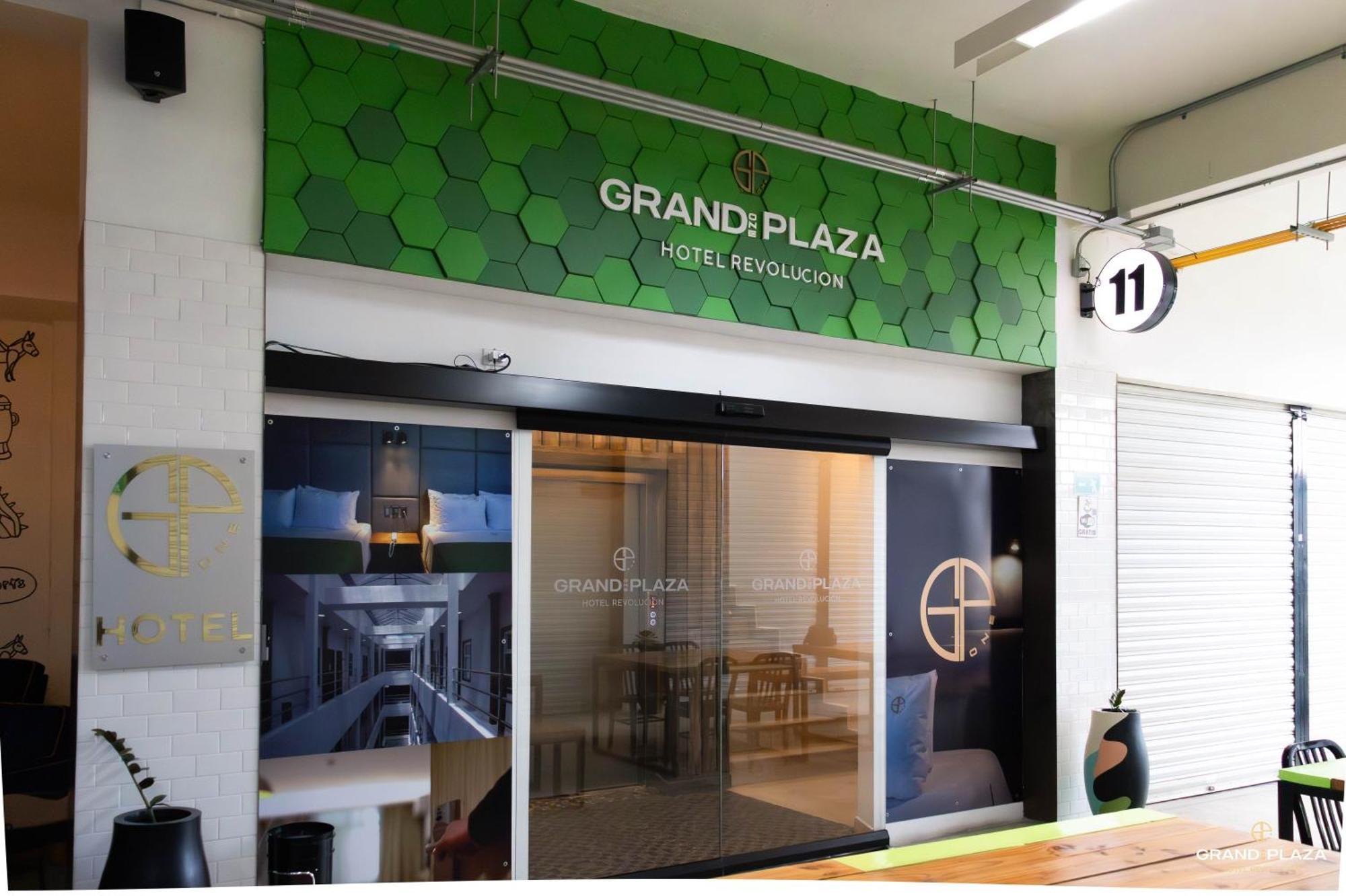 Hotel Grand One Plaza Tijuana Esterno foto