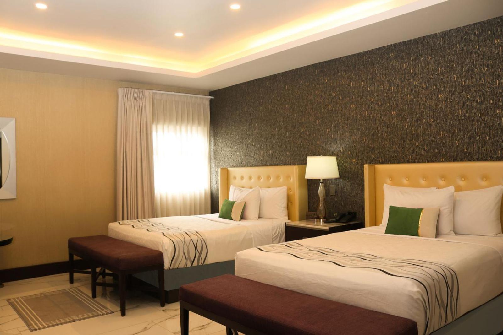 Hotel Grand One Plaza Tijuana Esterno foto