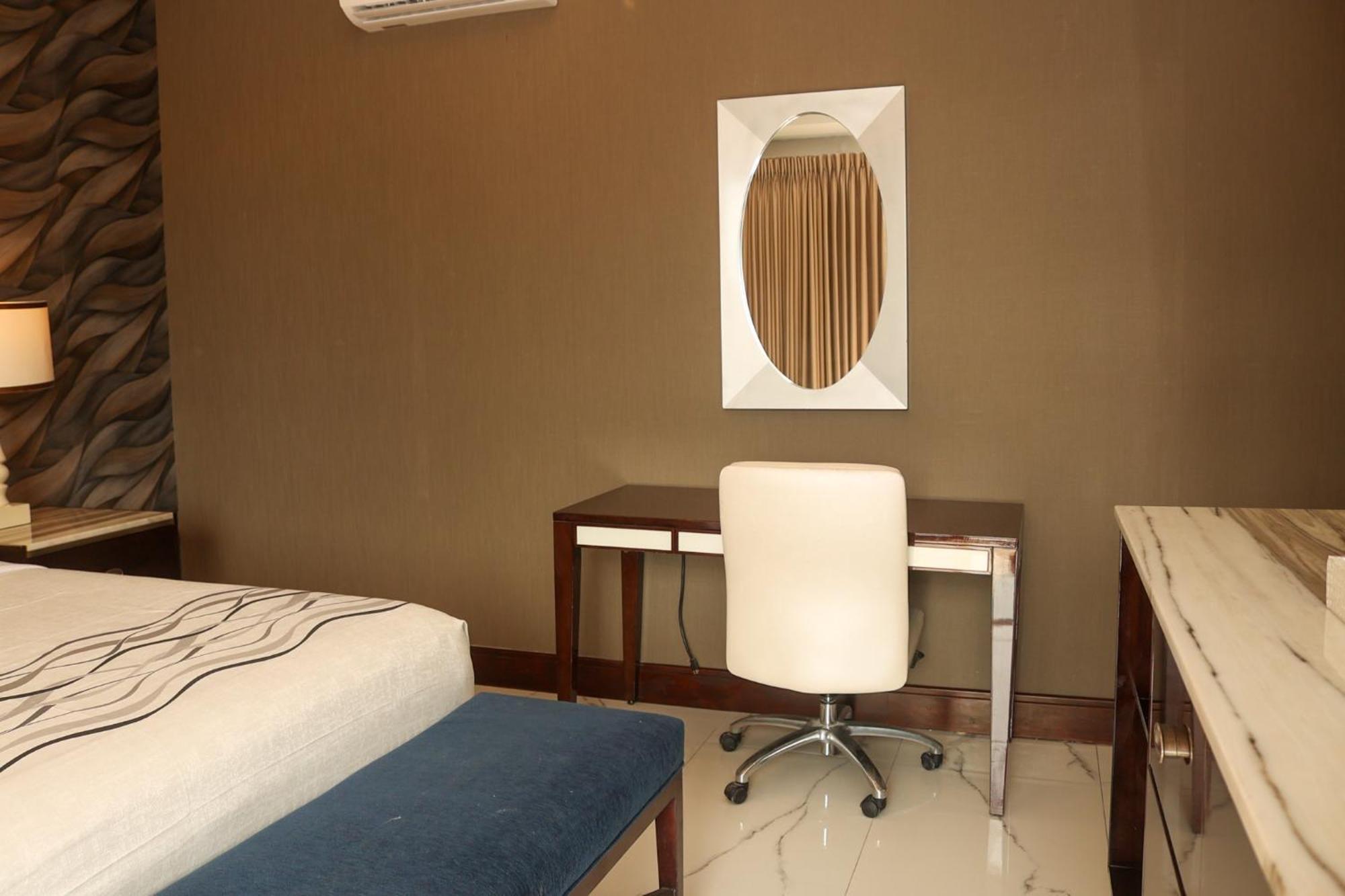 Hotel Grand One Plaza Tijuana Esterno foto